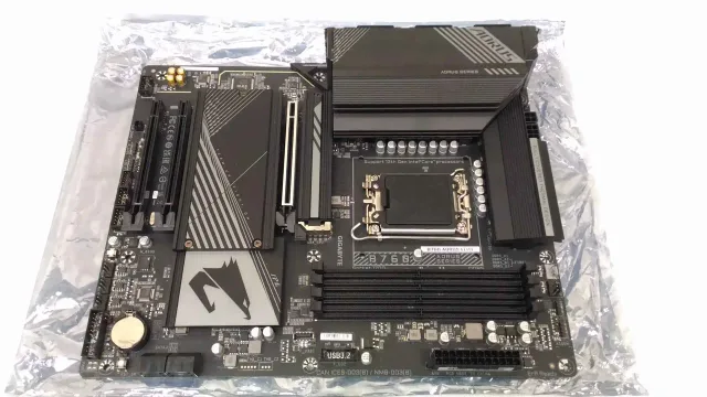 SALE OUT. Gigabyte B760 AORUS ELITE 1.0 M/B | Processor family Intel | Processor socket LGA1700 | DDR5 DIMM | Memory slots 4 | Supported hard disk drive interfaces SATA, M.2 | Number of SATA connectors 4 | Chipset Intel B760 Express | ATX | USED, REFURBISHED, WITHOUT ACCESSORIES, ONLY BACKPLATE INCLUDED