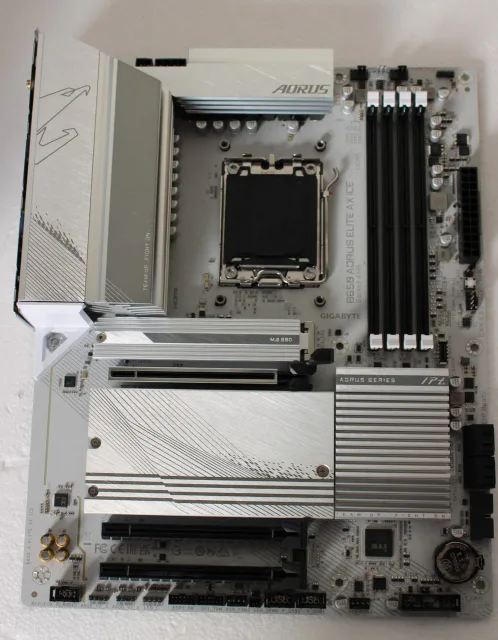 SALE OUT. | Gigabyte USED, REFURBISHED, WITHOUT ACCESSORIES, ONLY BACK PANEL INCLUDED