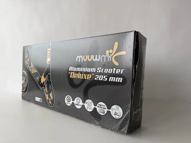 Prece ar Bojātu iepakojumu- Muuwmi Aluminium Scooter Deluxe skrejritenis 205 mm, zelta