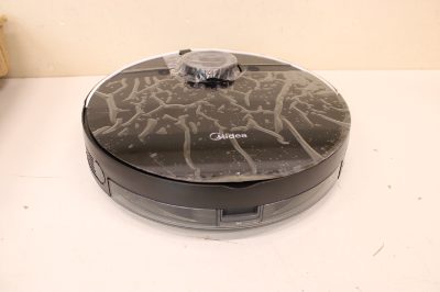 Midea, Robot Vacuum Cleaner, M7 Evo, Dry, Lithium ion, 5200 mAh, Dust capacity 0.43 L, 1500 Pa, Black, NO ORIGINAL PACKAGING, MISSING MANUAL, SCRATCHES ON BACK