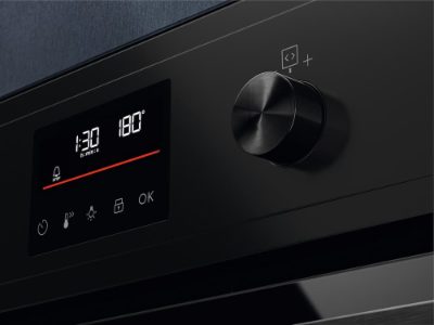 Electrolux 600.sērijas cepeškrāsns (iebūv.), 72l, melna