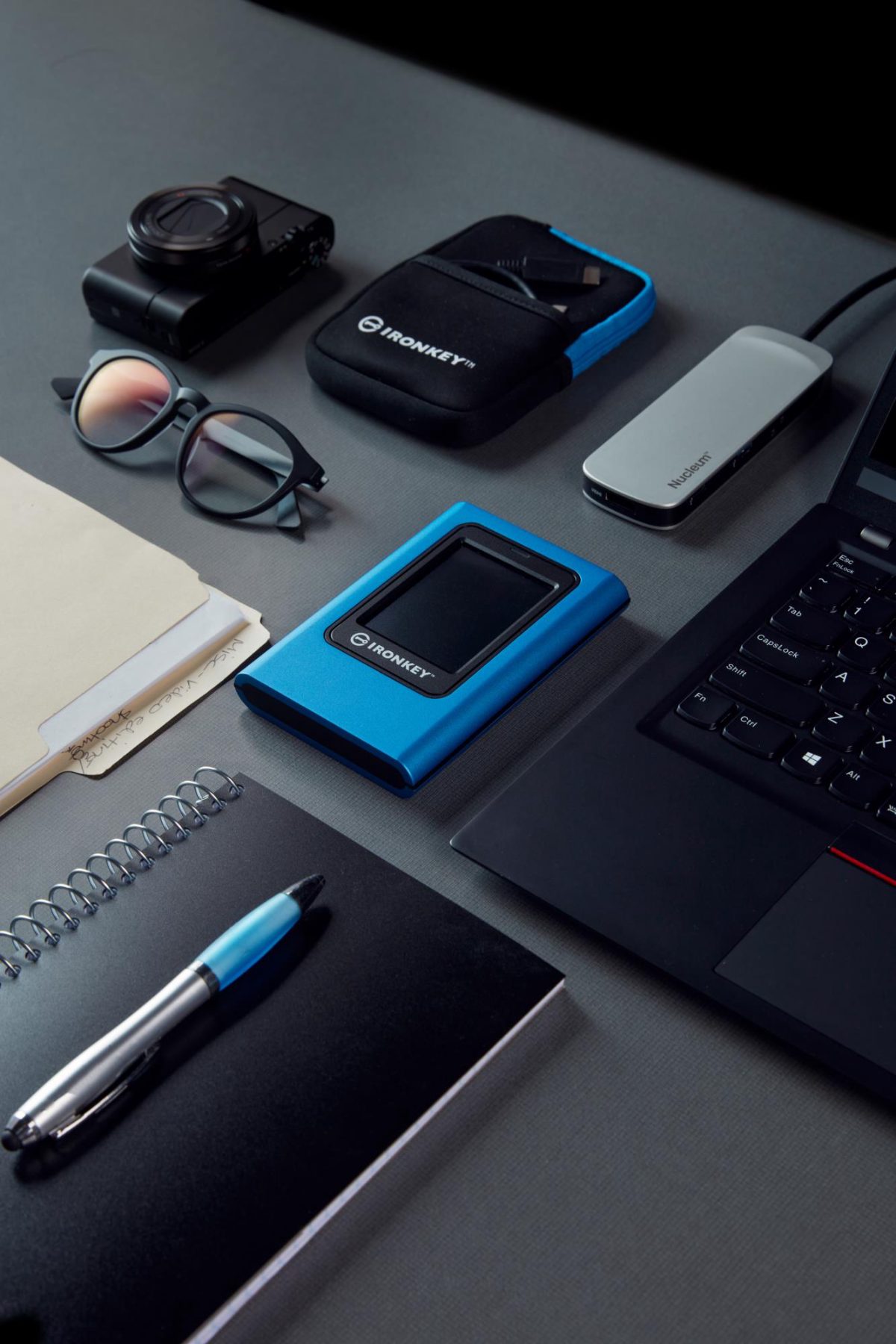 External SSD, KINGSTON, IronKey Vault Privacy 80, 960GB, USB 3.2, Write speed 250 MBytes/sec, Read speed 250 MBytes/sec, IKVP80ES/960G