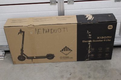 Xiaomi Electric Scooter 4 Lite EU, Xiaomi Electric Scooter 4 Lite EU, 300 W, 25 km/h, 8.5 ", 3 month(s), Black, USED , SCRATCHED, DIRTY